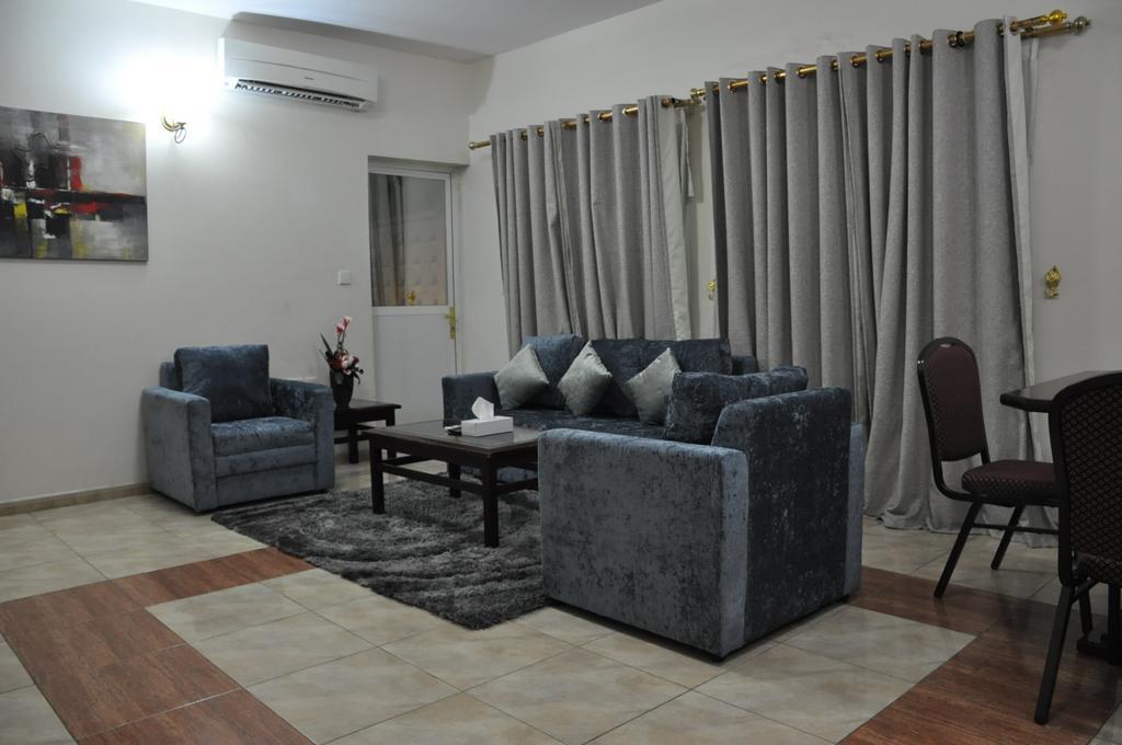 Sahara Hotel Apartments Muscat Exterior photo